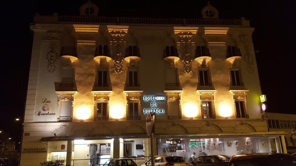 Logis Hotel Des Bourbons มงต์ลูซง ภายนอก รูปภาพ
